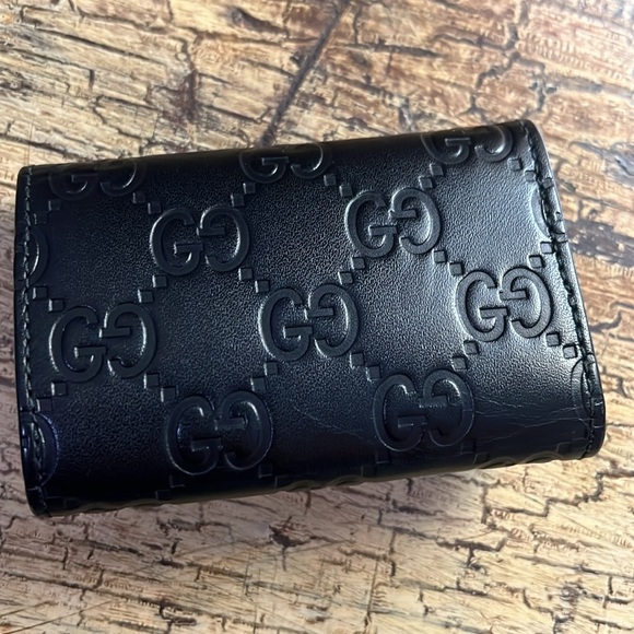 Gucci Black Leather Key Holder - Picture 4 of 9